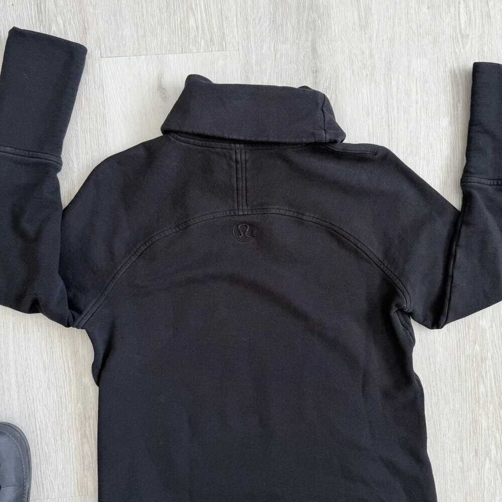 LULULEMON To You Sweater Sz 6 Black High Neck Kangaroo Pocket Sweatshirt EUC - Picture 13 of 13